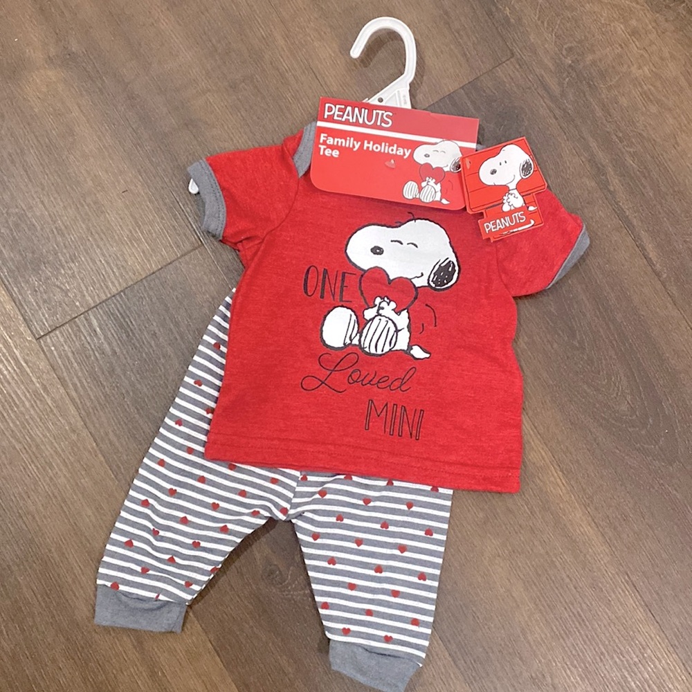 Peanuts Snoopy Valentine Short Sleeve Outfit Baby Size 3-6 Months